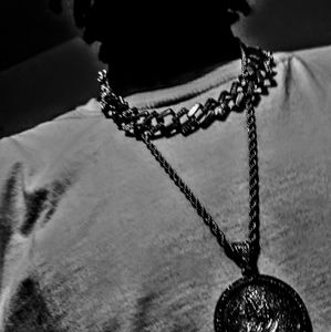 Meet your Posher, Dijon